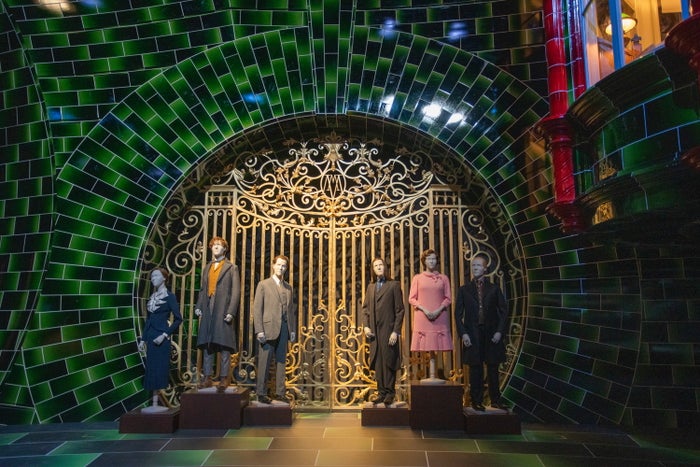 魔法省 ゲート/‘Wizarding World’ and all related names, characters and indicia are trademarks of and (C) Warner Bros. Entertainment Inc. – Wizarding World publishing rights (C) J.K. Rowling.