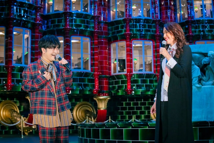 加藤諒、LiLiCo/‘Wizarding World’ and all related names, characters and indicia are trademarks of and (C) Warner Bros. Entertainment Inc. – Wizarding World publishing rights (C) J.K. Rowling.