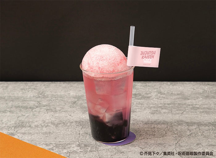 【天内理子】かき氷ドリンク 税込1,000円(C)芥見下々/集英社・呪術廻戦製作委員会