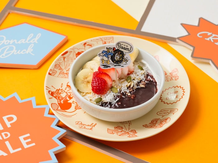 WAK!ジグザグ!フローズンヨーグルトのアサイーボウル 税込1,390円(C)Disney