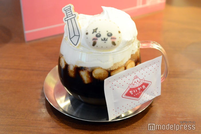 ラッコのホッとウインナーコーヒー1,210円(税込)(C)モデルプレス